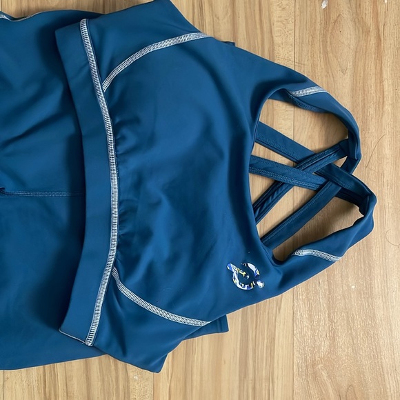 SET Peloton Blue High Waisted Marble Cycling Workout Leggings and sports bra - Picture 2 of 9